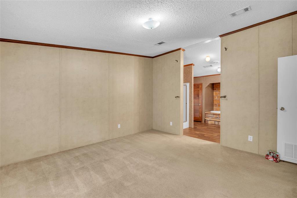 Tomas De La Vega - Residential