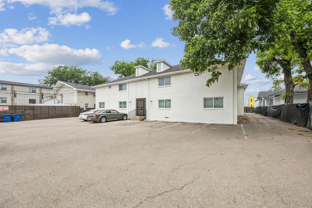 College Hill - Residential Income