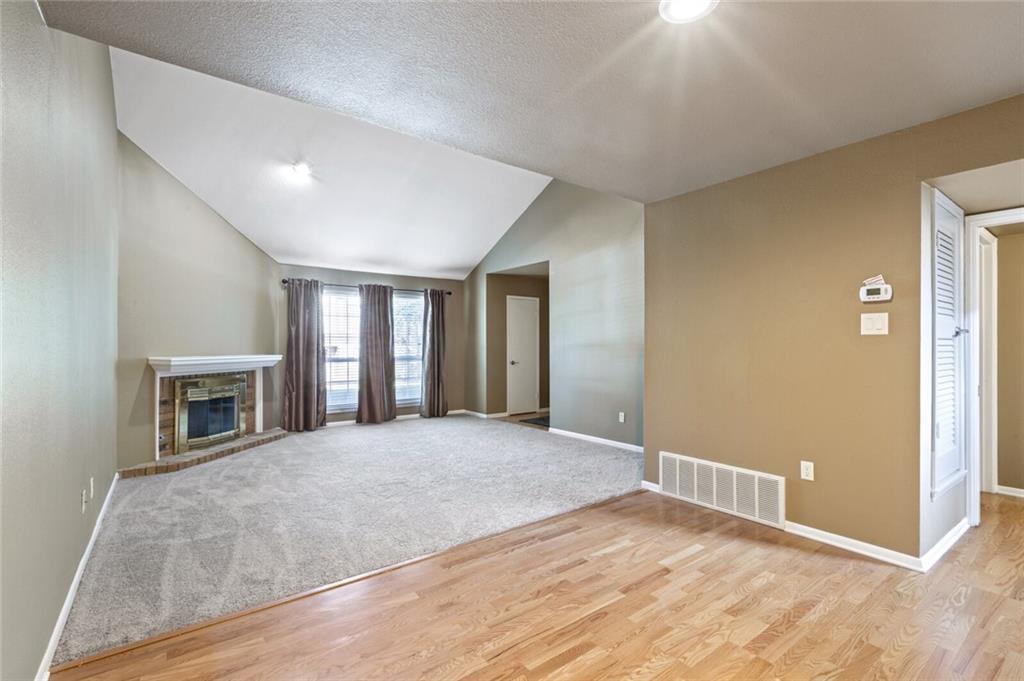 Chimney Hill - Residential