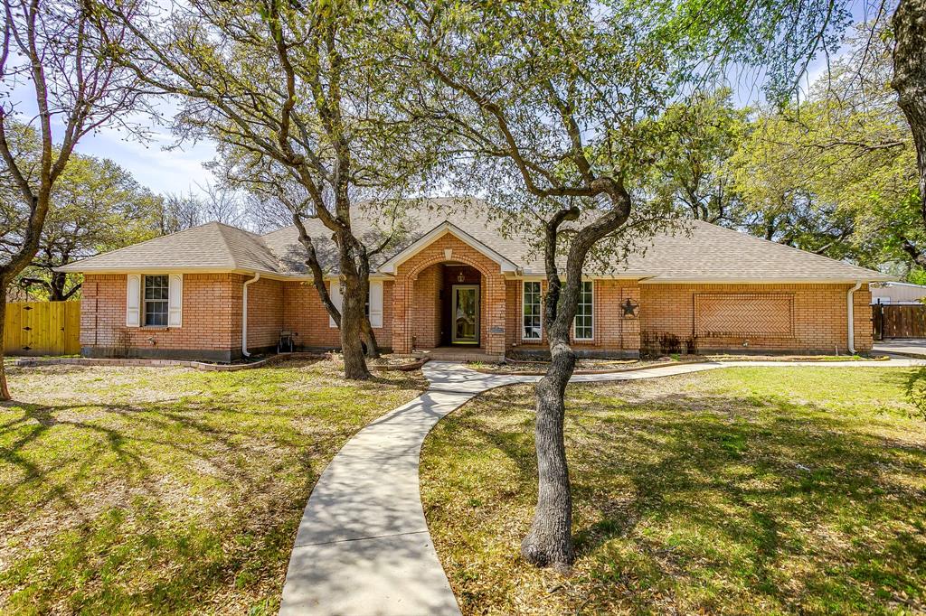 128 Oakwood Court