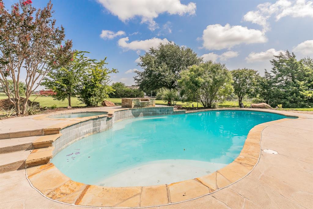 15878 White Settlement Road
