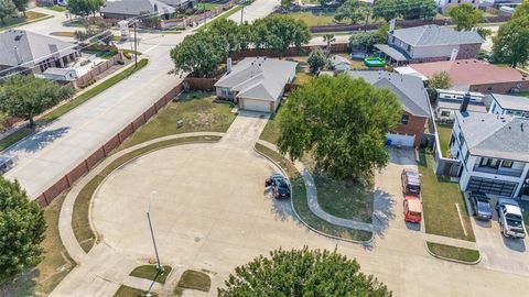 6004 Guilia Drive Grand Prairie TX 75052