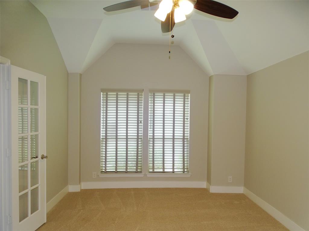 2125 Flora Lane