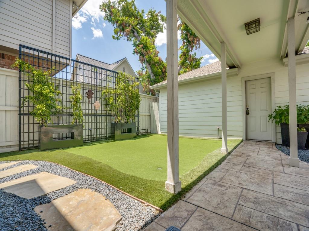 Summitt Lawn - Residential