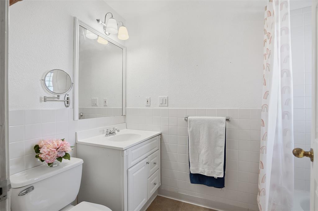 Joshua, Texas 76058, United States, 4 Bedrooms Bedrooms, ,4 BathroomsBathrooms,Residential,Active,256298