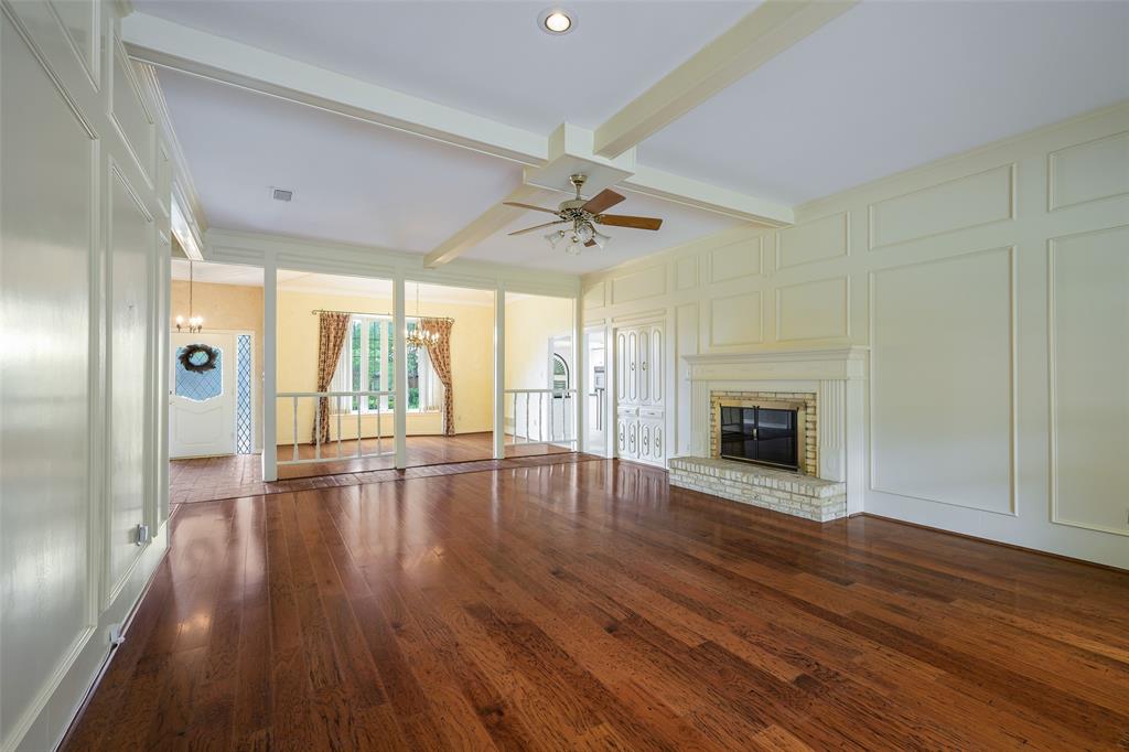 9233 Middle Glen Drive