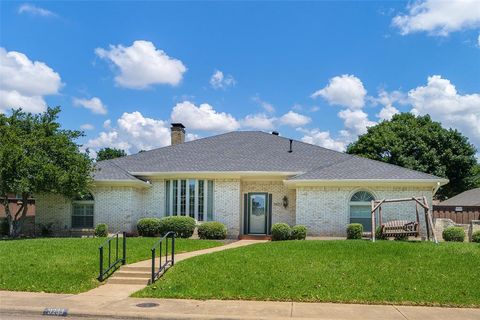 9233 Middle Glen Drive Dallas TX 75243