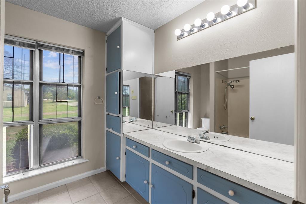 PRICE, REES D SURVEY ABSTRA CT 1207 TRACT 3D01 - Residential Lease