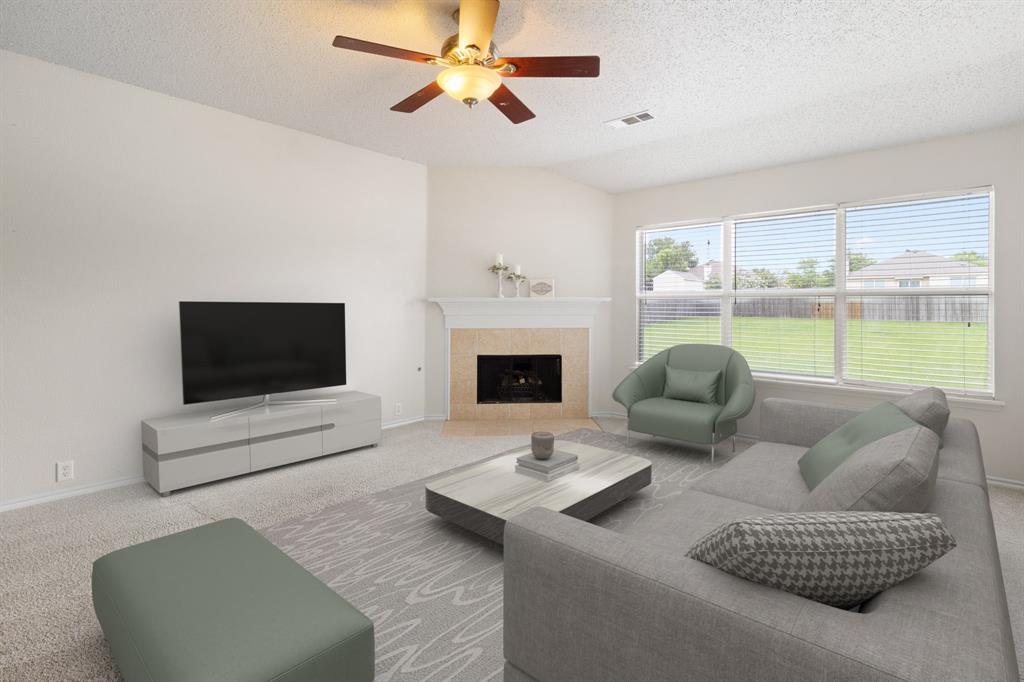 815 Creekside Drive