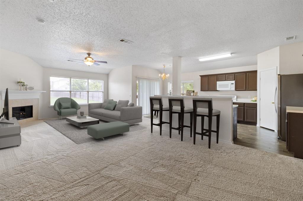 815 Creekside Drive