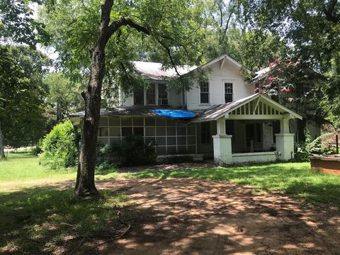 A home in Pittsburg