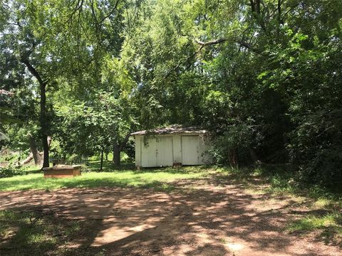 A home in Pittsburg