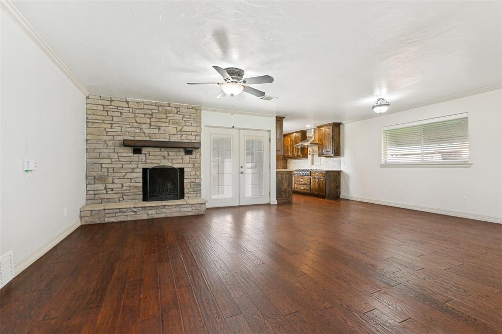 701 Brentwood Lane