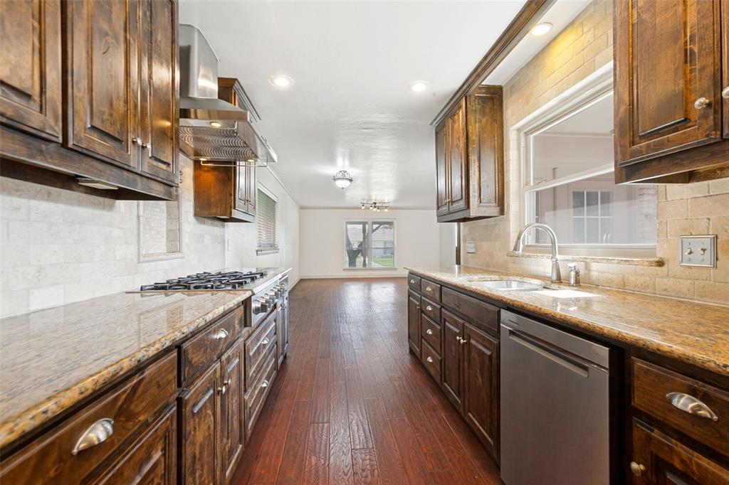 701 Brentwood Lane