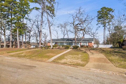 A home in Gilmer