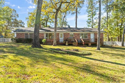 A home in Gilmer