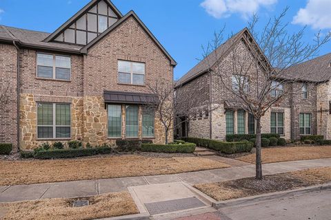 Photo of 3916 Canton Jade Way, Arlington, TX 76005 (MLS # 21211277)