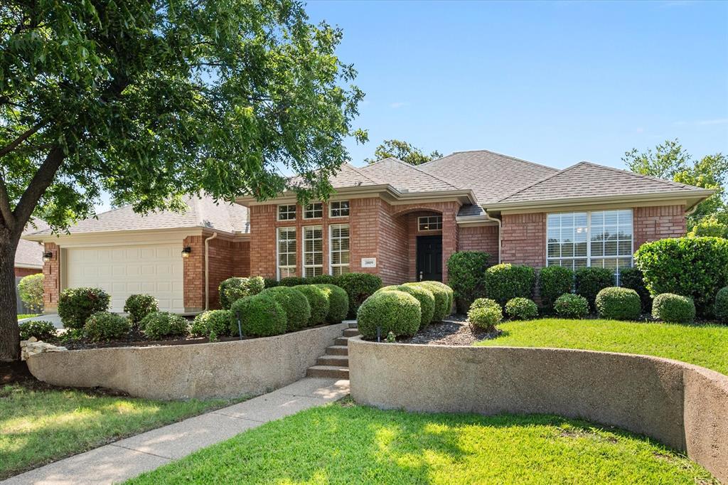 3809 Woodside Drive