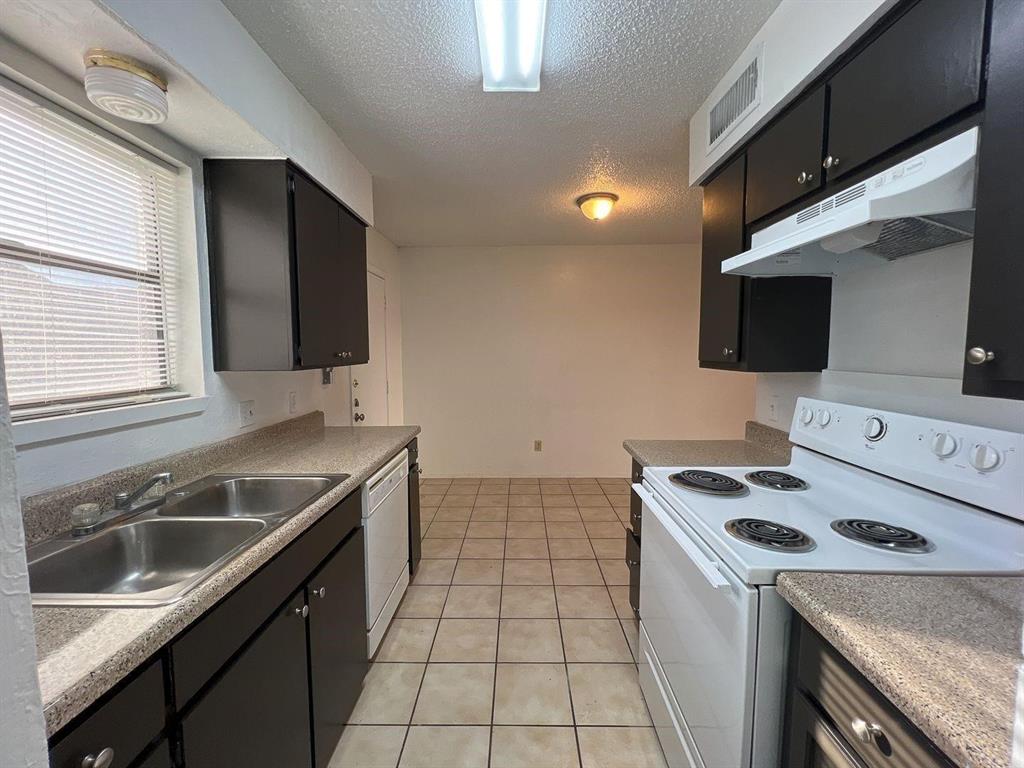 Chamberlain Arlington Heights 2nd - Residential Lease