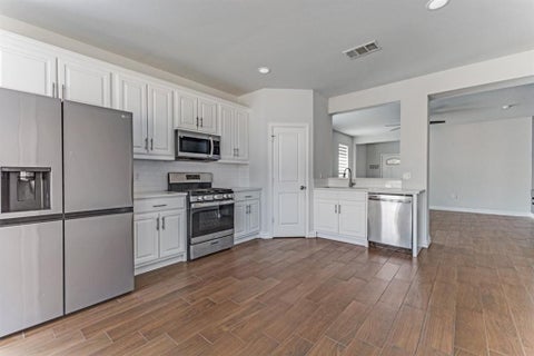Tiny photo for 612 S Moore Street, Dallas, TX 75203 (MLS # 21396966)