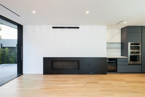 Tiny photo for 3515 Edgewater Street, Dallas, TX 75205 (MLS # 21157203)