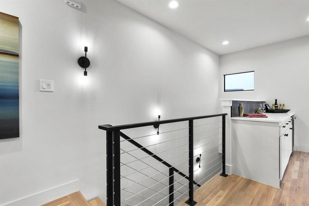 Rick & Hurts North Fitzhugh Ave - Residential Lease