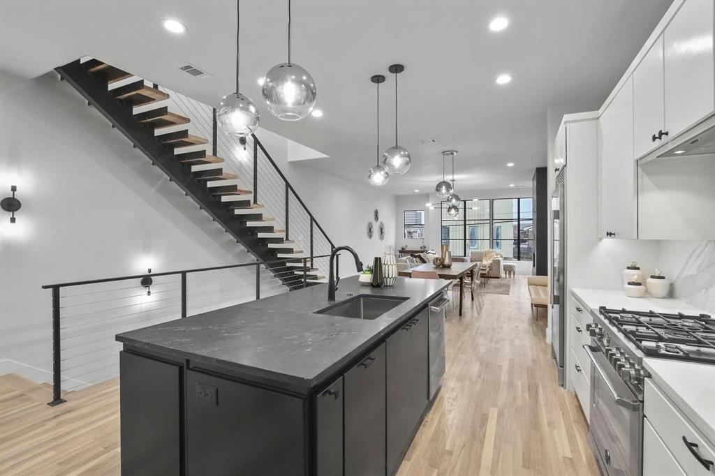 Rick & Hurts North Fitzhugh Ave - Residential Lease