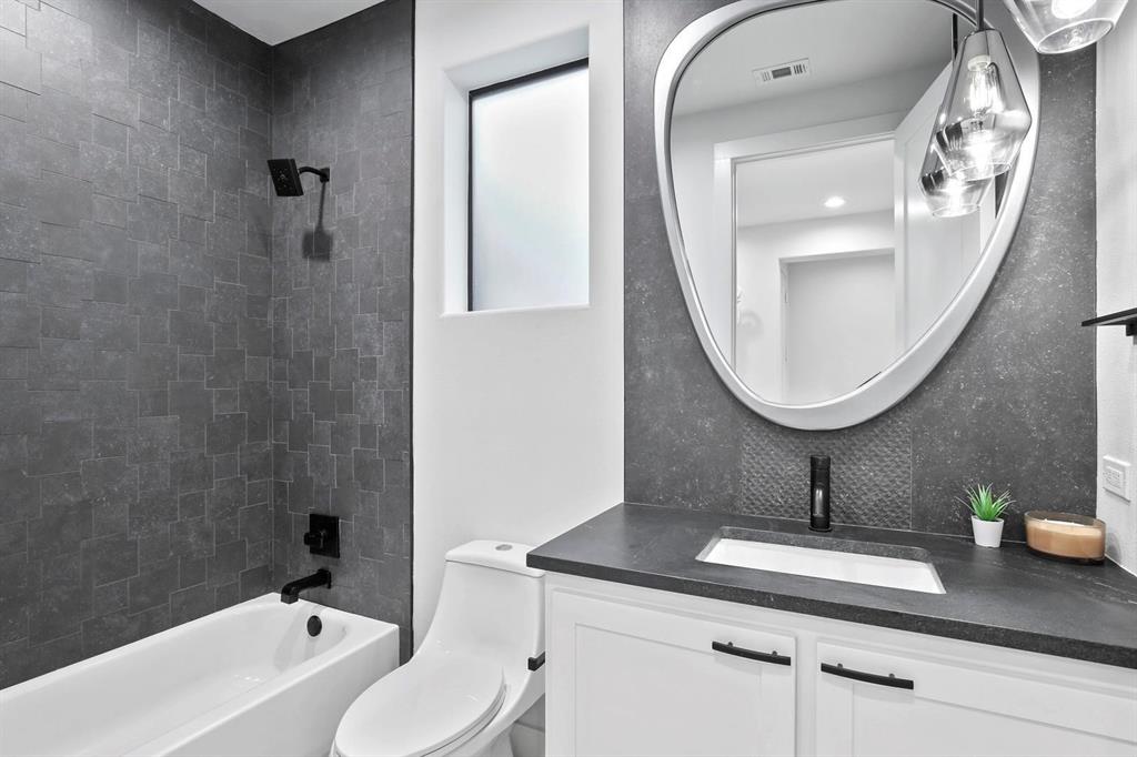 Rick & Hurts North Fitzhugh Ave - Residential Lease