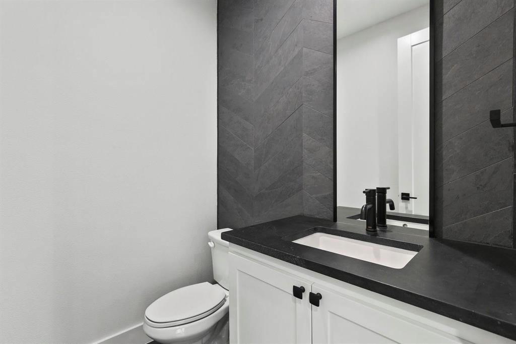 Rick & Hurts North Fitzhugh Ave - Residential Lease