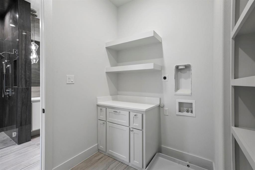 Rick & Hurts North Fitzhugh Ave - Residential Lease