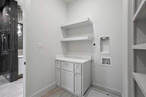 Tiny photo for 4806 Manett Street, Dallas, TX 75204 (MLS # 20996006)