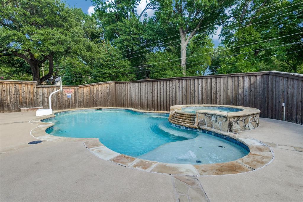 6818 Truxton Drive