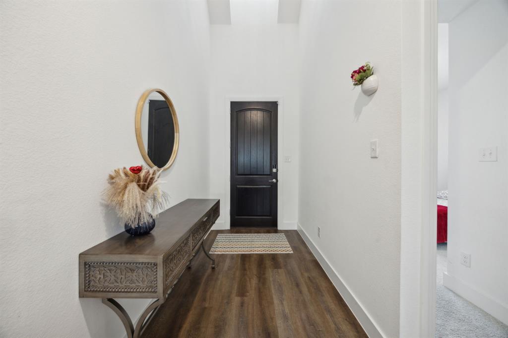 1128 Superbloom Avenue
