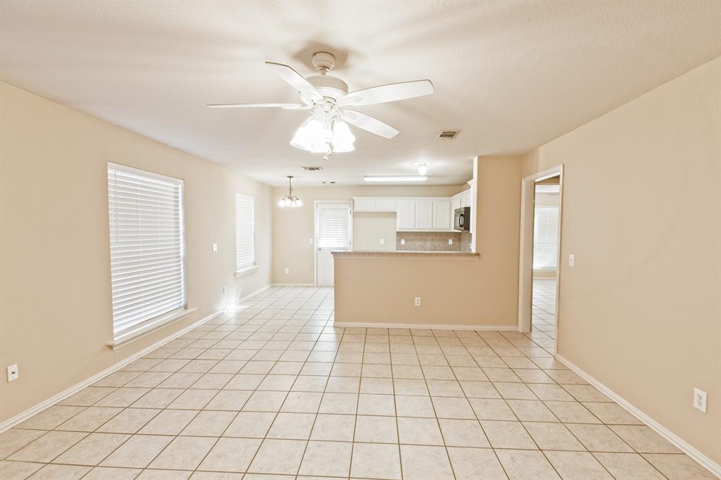 Howe, Texas 75459, United States, 3 Bedrooms Bedrooms, ,2 BathroomsBathrooms,Residential,Active,214595