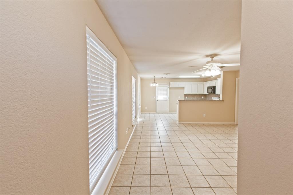 Howe, Texas 75459, United States, 3 Bedrooms Bedrooms, ,2 BathroomsBathrooms,Residential,Active,214595