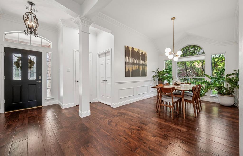 815 Rolling Meadows Court