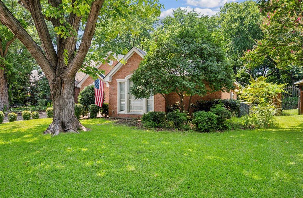 815 Rolling Meadows Court