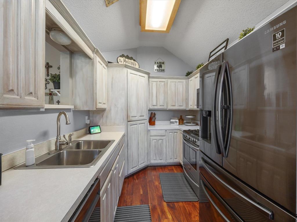 Country Place - Residential