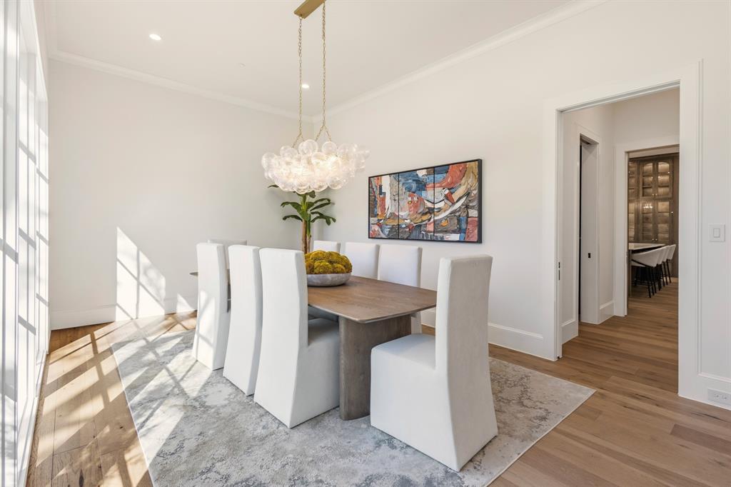 5925 Williamstown Road