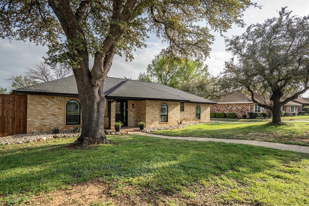1134 Sunset Drive