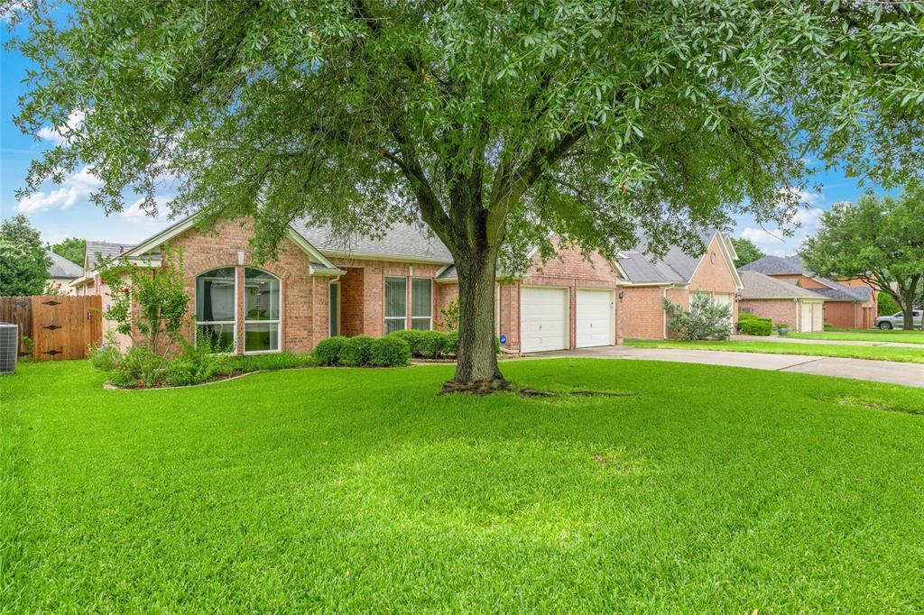 6929 Windwood Trail