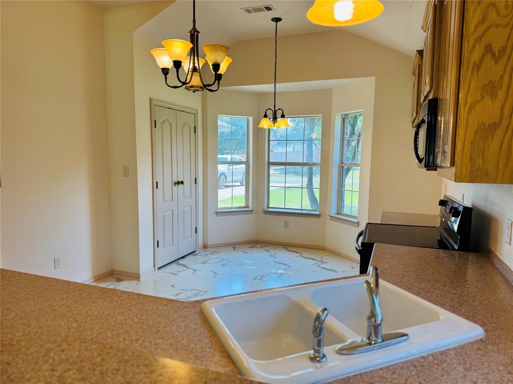 4117 Arrowhead Ln