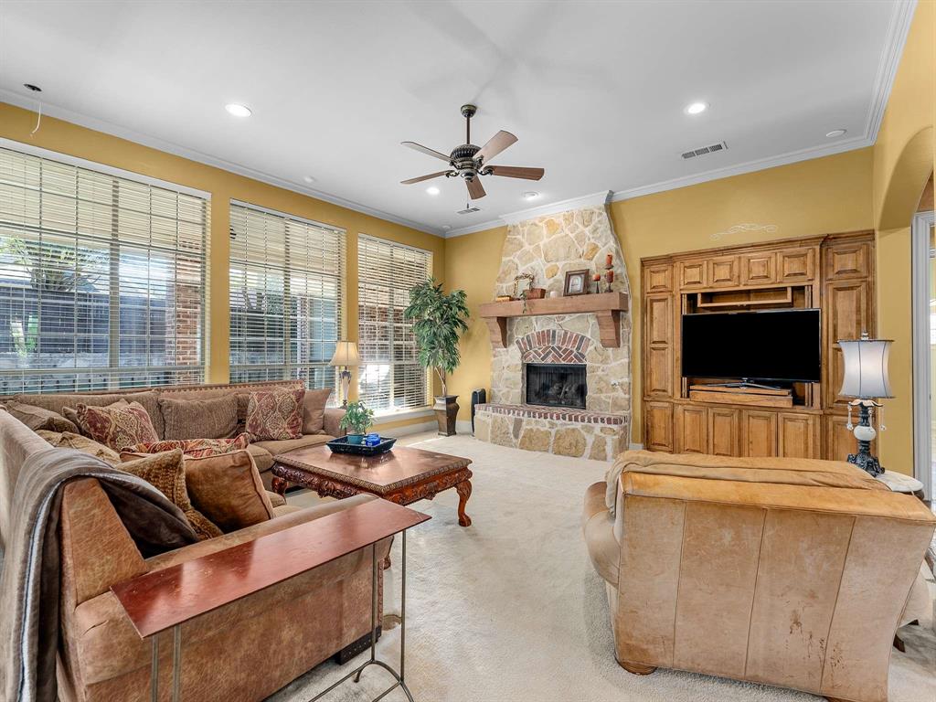 Lacima Manor - Residential