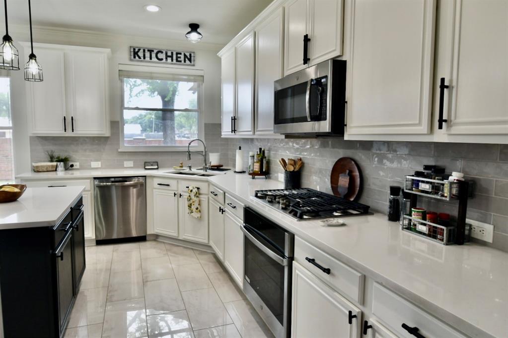 2200 Galway Drive