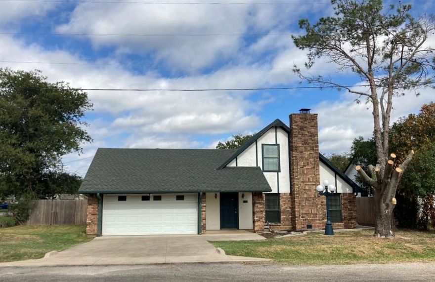 Nice home on the Fort Worth Side for convenient access to everything and a quick commute to Fort Worth. 3-2-2 with a large fenced yard on a corner lot.  Very fresh and clean with new carpet and interior paint. Nice boutique community nestled between US Hwy 377 and Acton Highway just minutes from Oakwoods Elementary School.  No cats.  New carpet being installed and ready for occupancy on November 1st.  See it today!