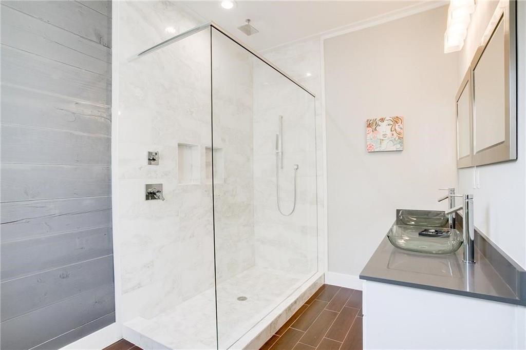 Russell Realty Co - Residential Lease