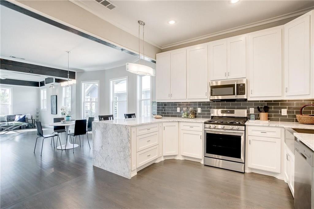 Russell Realty Co - Residential Lease