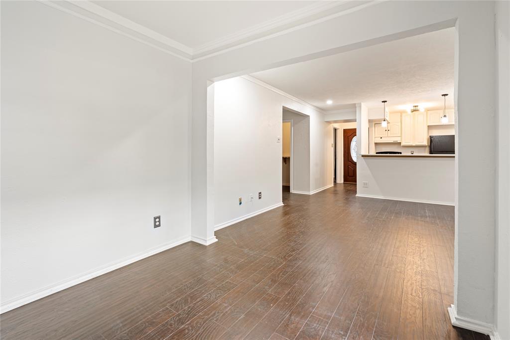 Plaza 02 Condo - Residential