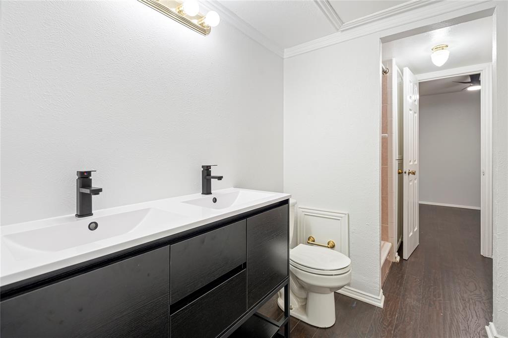 Plaza 02 Condo - Residential