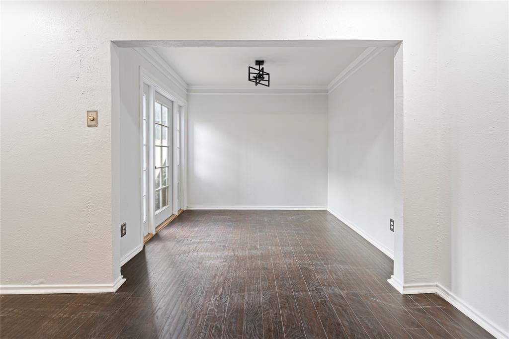 Plaza 02 Condo - Residential